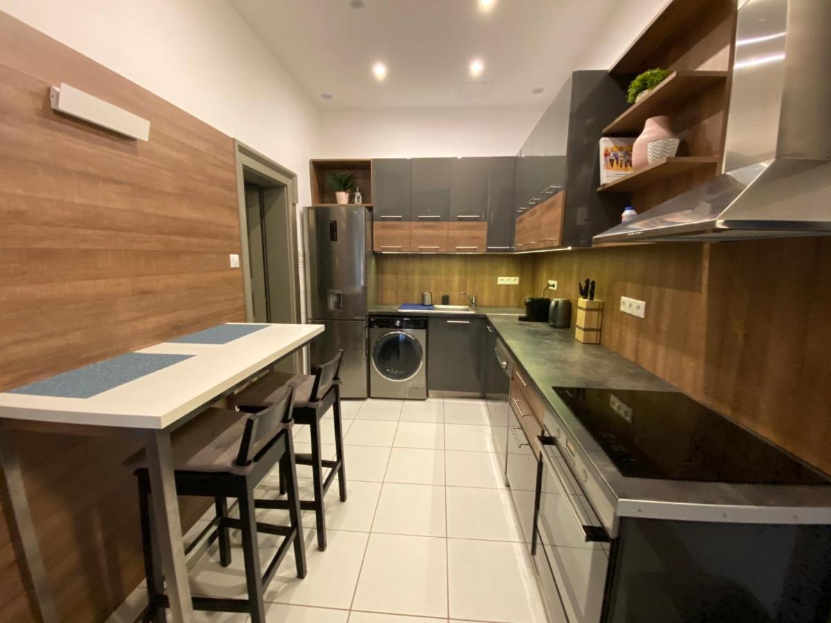 Hunyady Gallery Apartment Budapest Exteriör bild