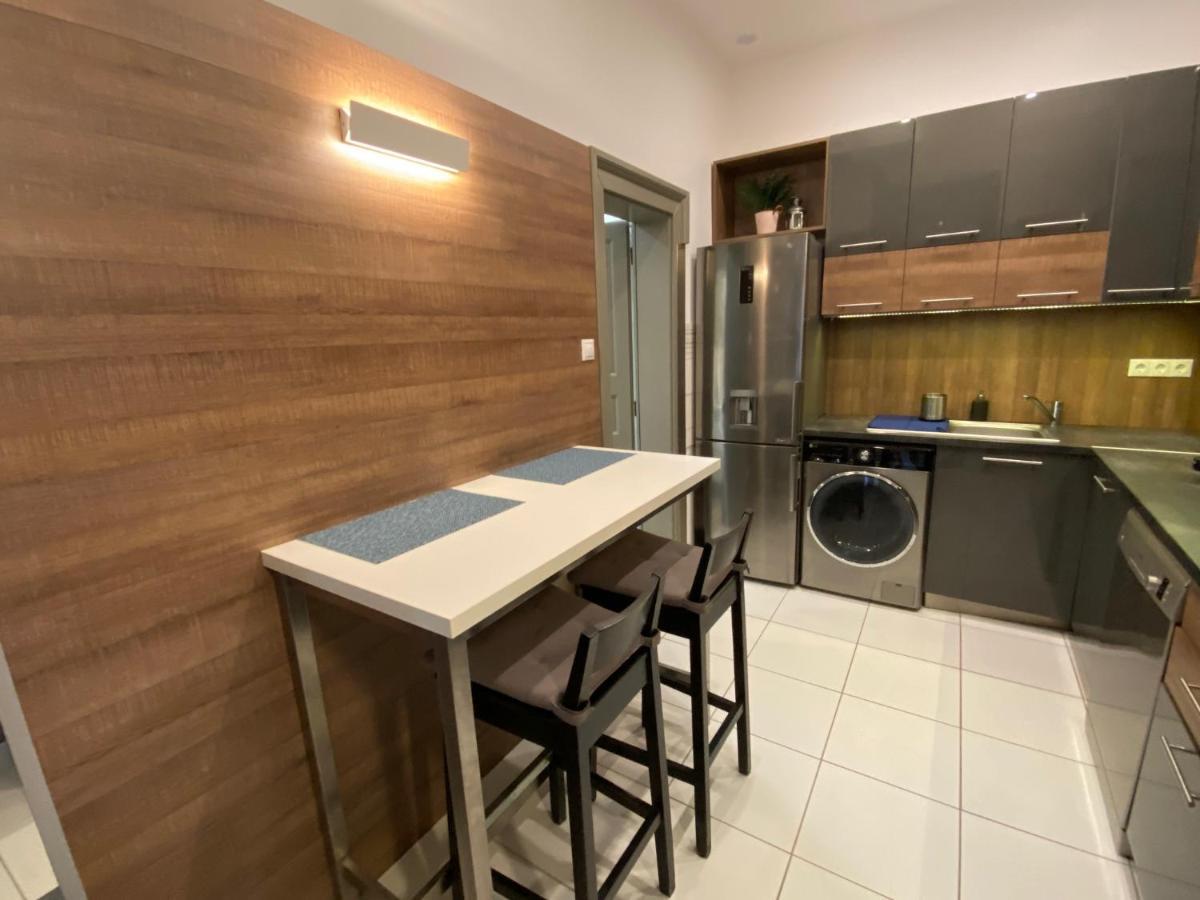 Hunyady Gallery Apartment Budapest Exteriör bild