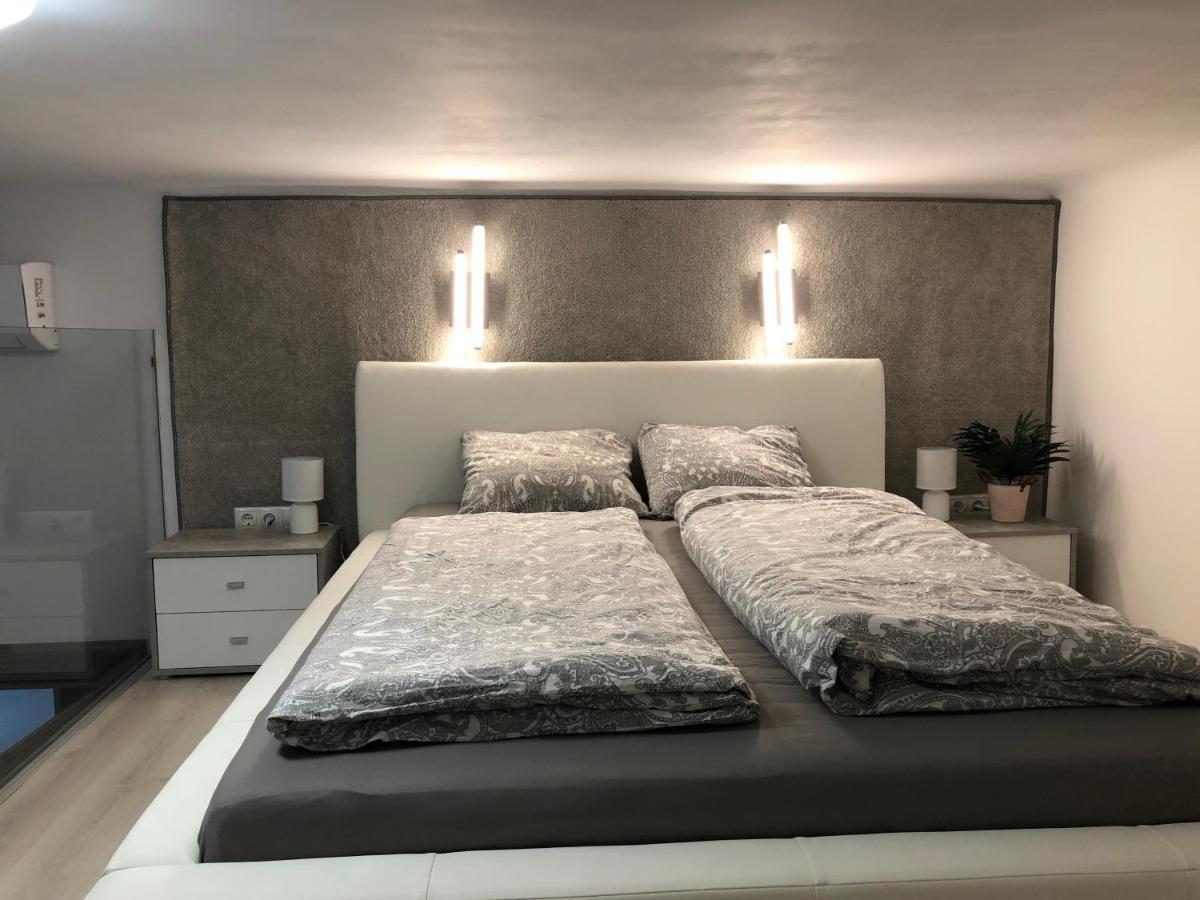 Hunyady Gallery Apartment Budapest Exteriör bild